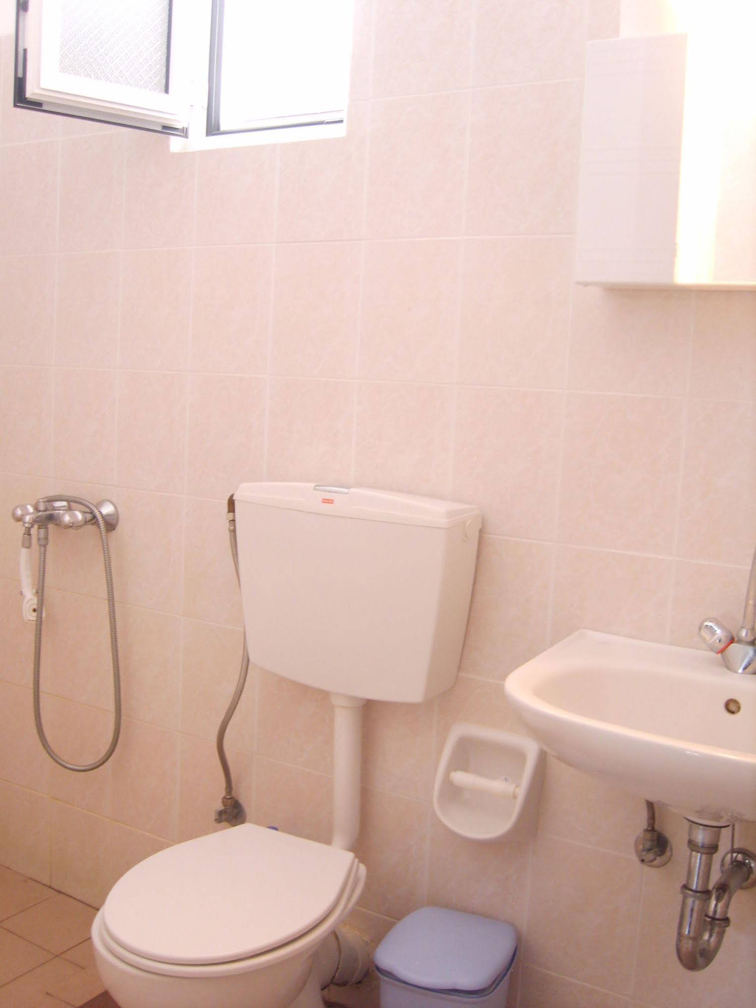 Apostolakis Rooms