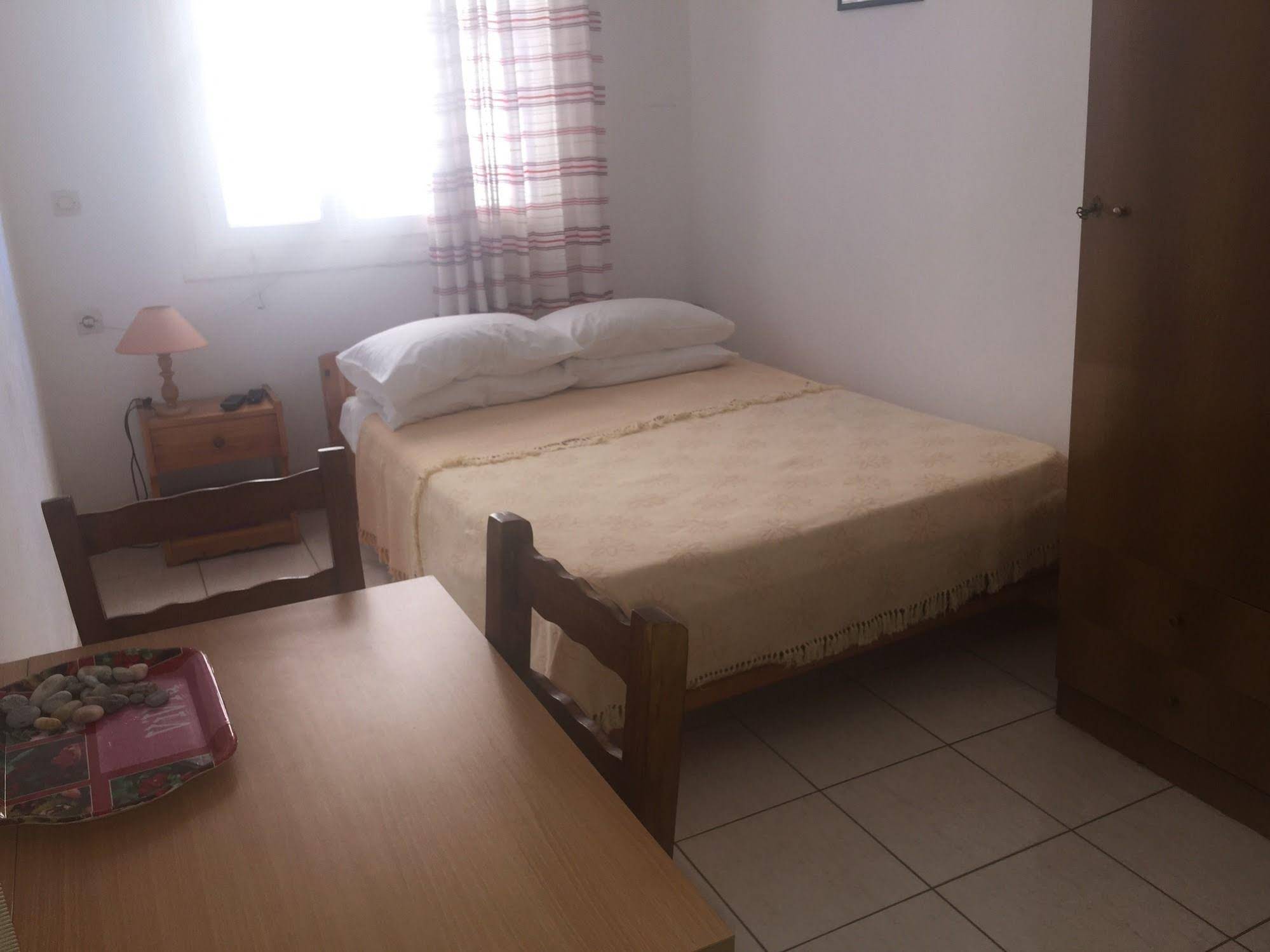 Apostolakis Rooms