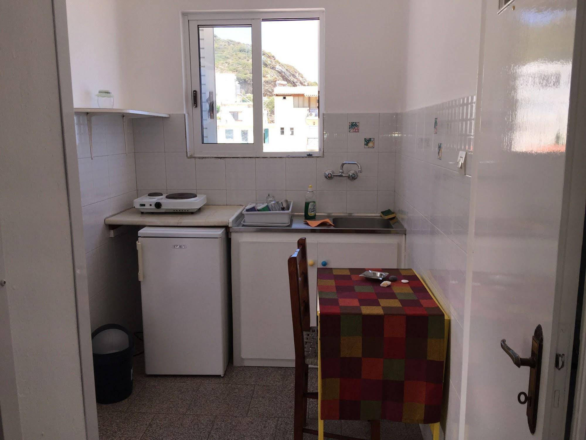 Apostolakis Rooms