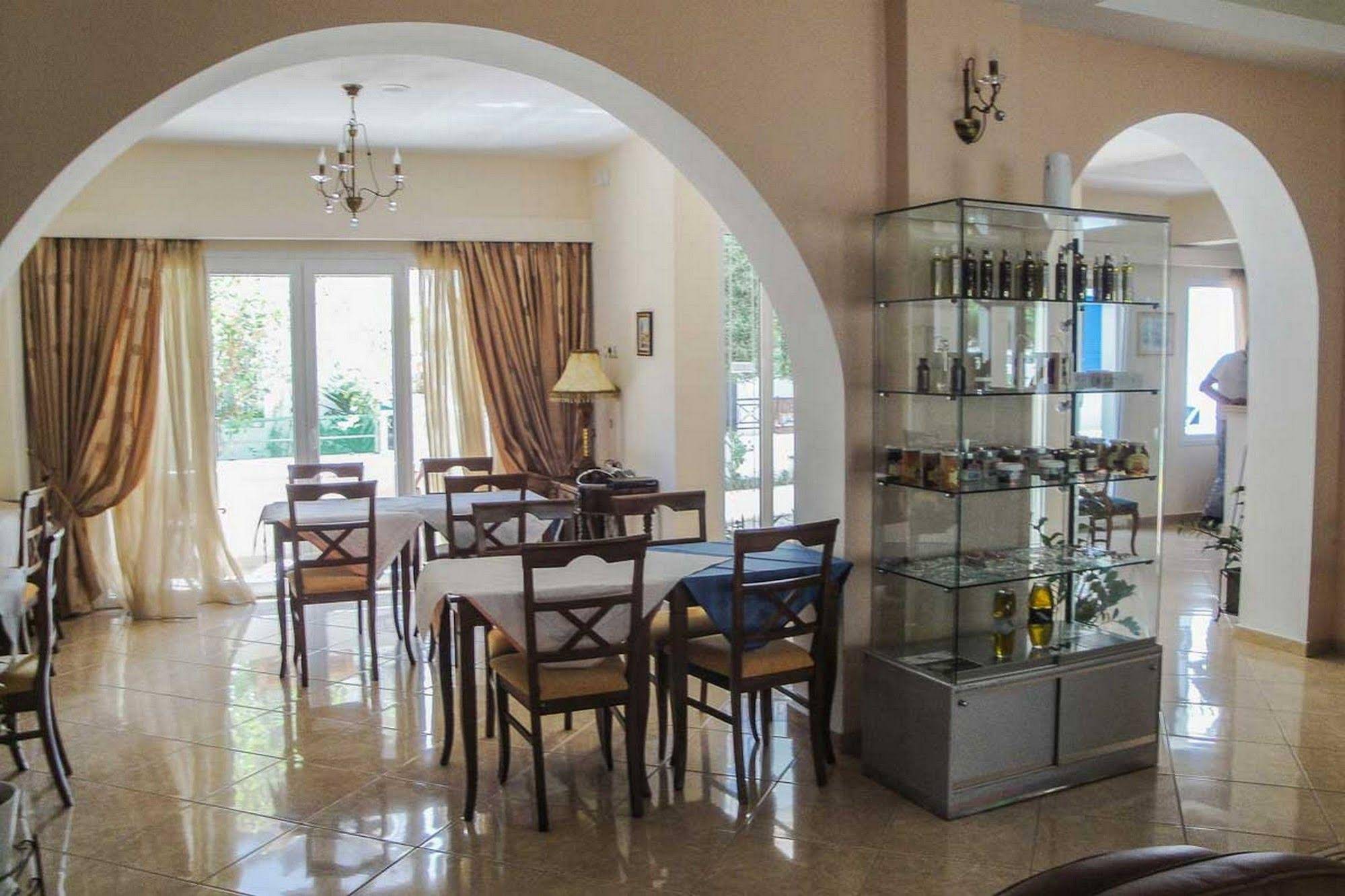 Hotel Nefeli