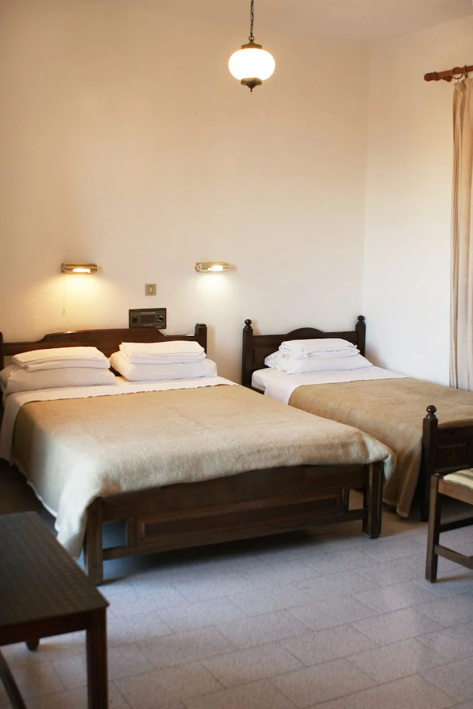 Kastro Hotel