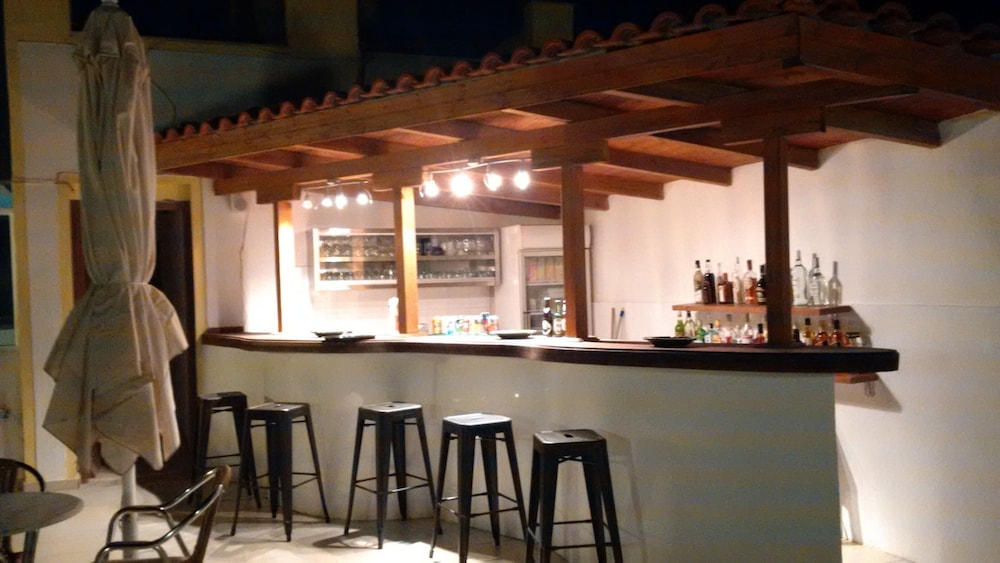 Kastro Hotel