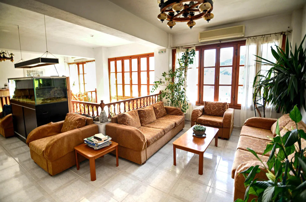 Kastro Hotel