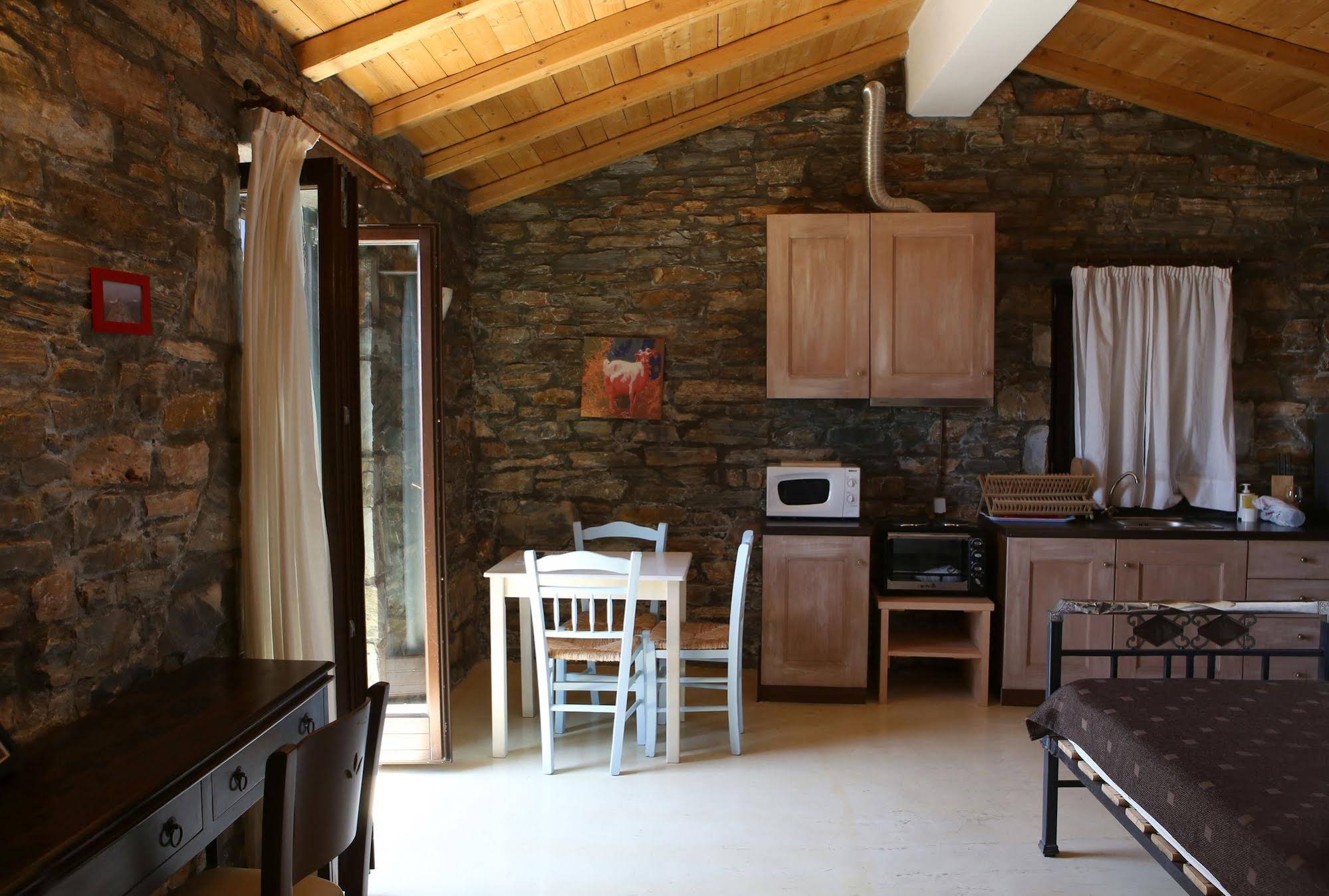 Pyrgos Exclusive Boutique Villas