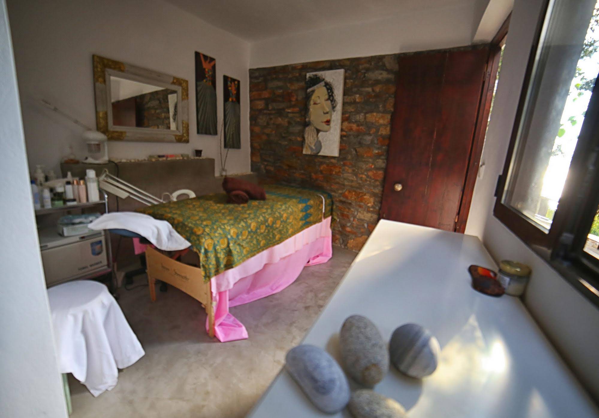 Pyrgos Exclusive Boutique Villas