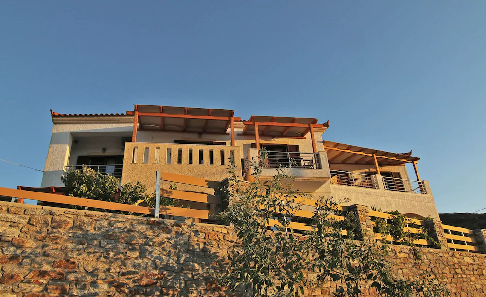 Anemi Apartments