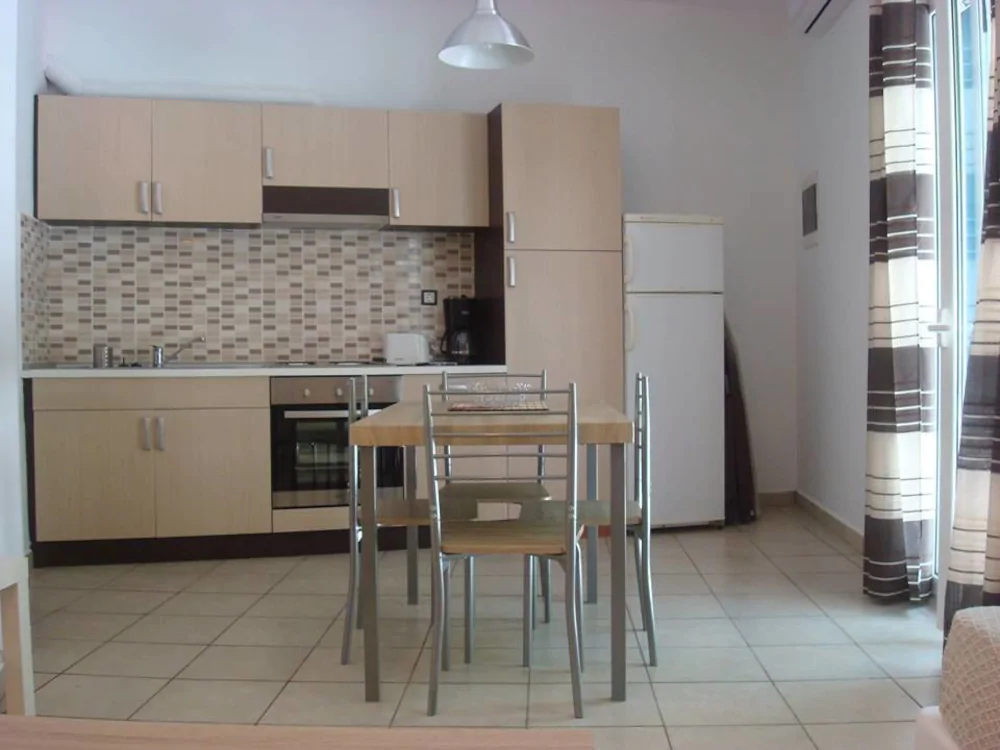 Smaragdi Rooms