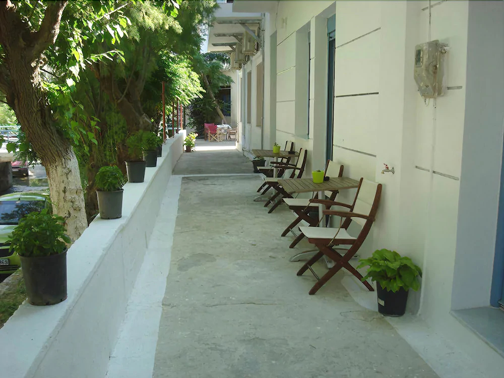 Smaragdi Rooms