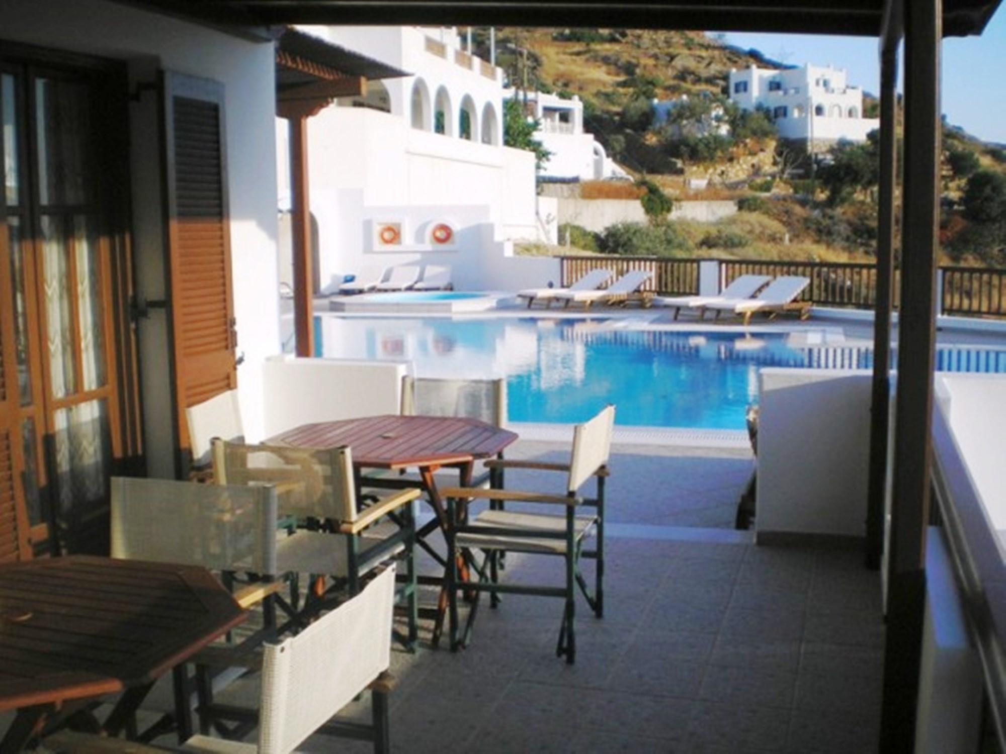 Ios Golden Sun Hotel