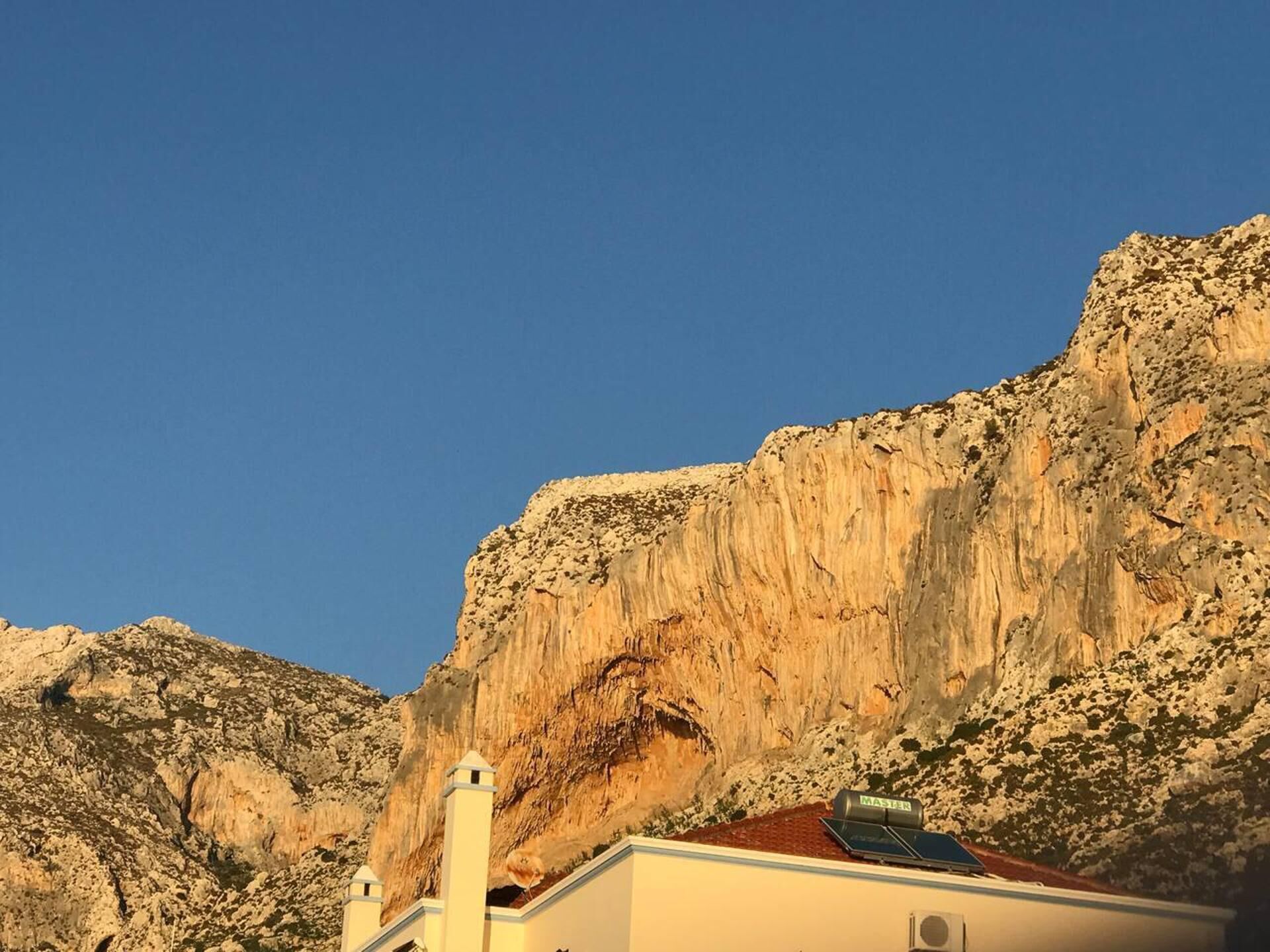 Grande Grotta Studios Armeos Masouri