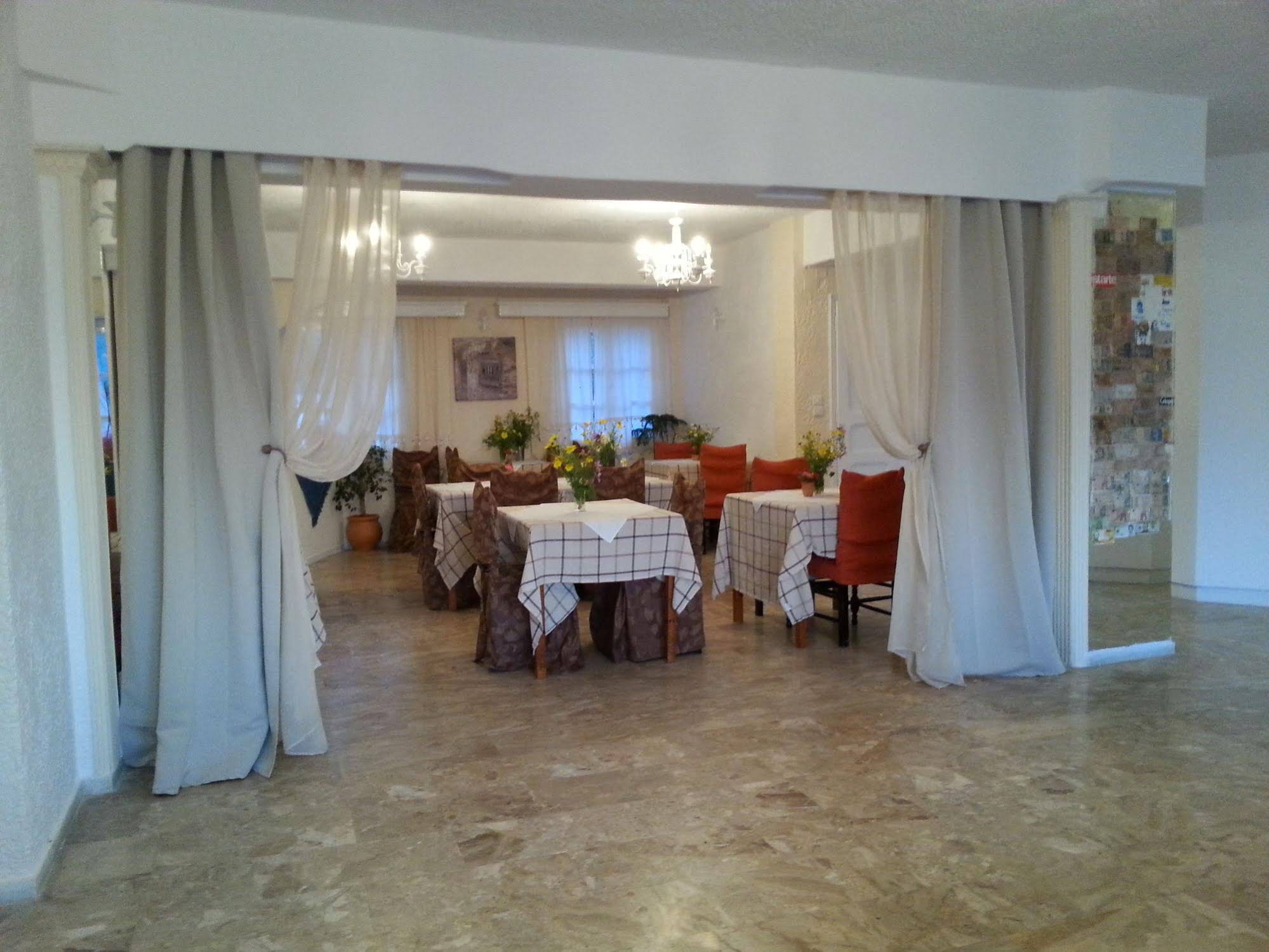Hotel Kamari
