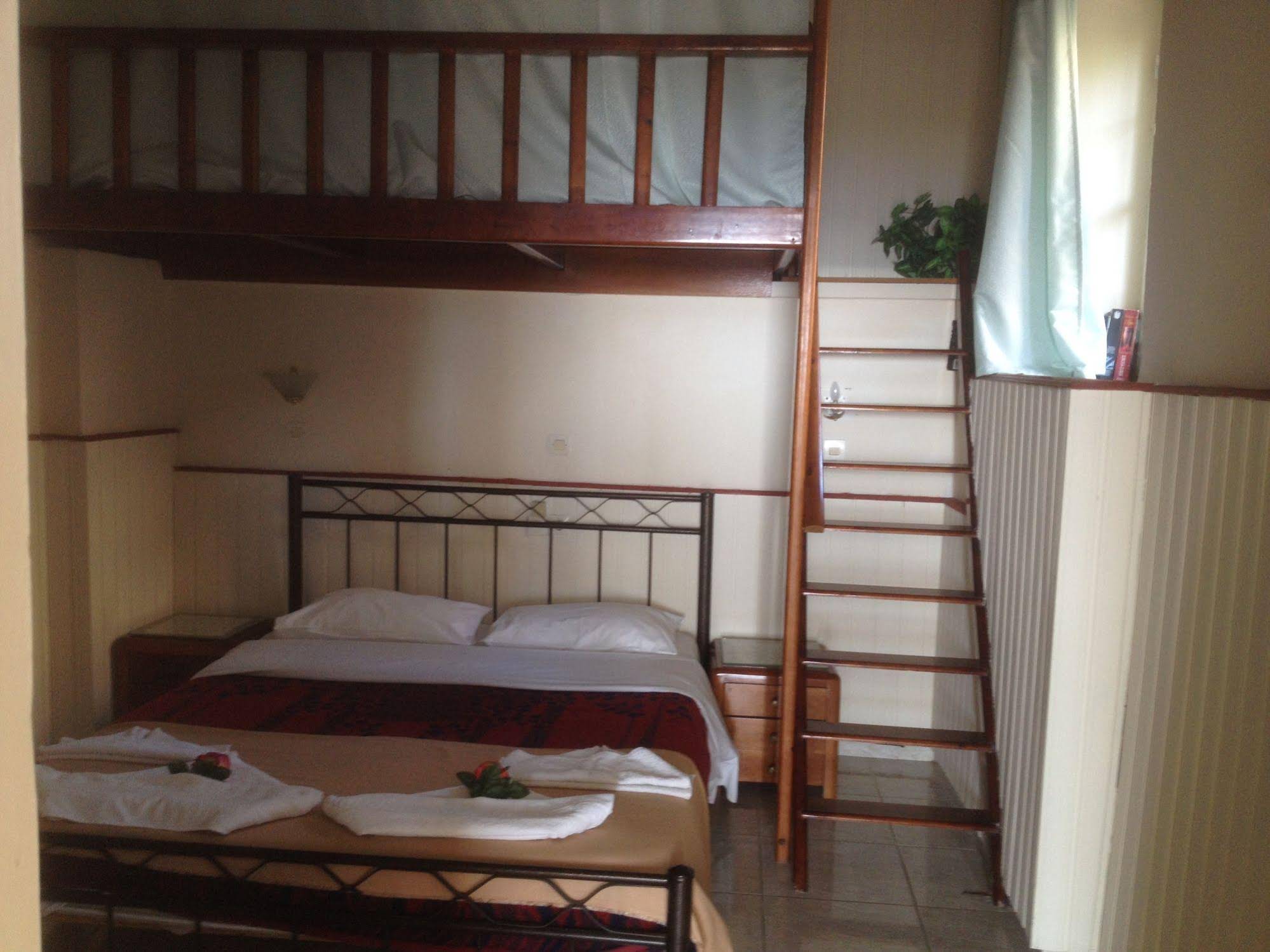 Alkyonis Apartments