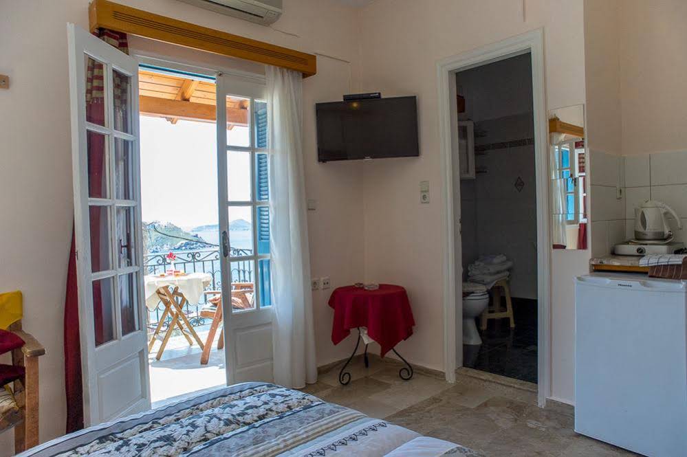Melina's Apartments