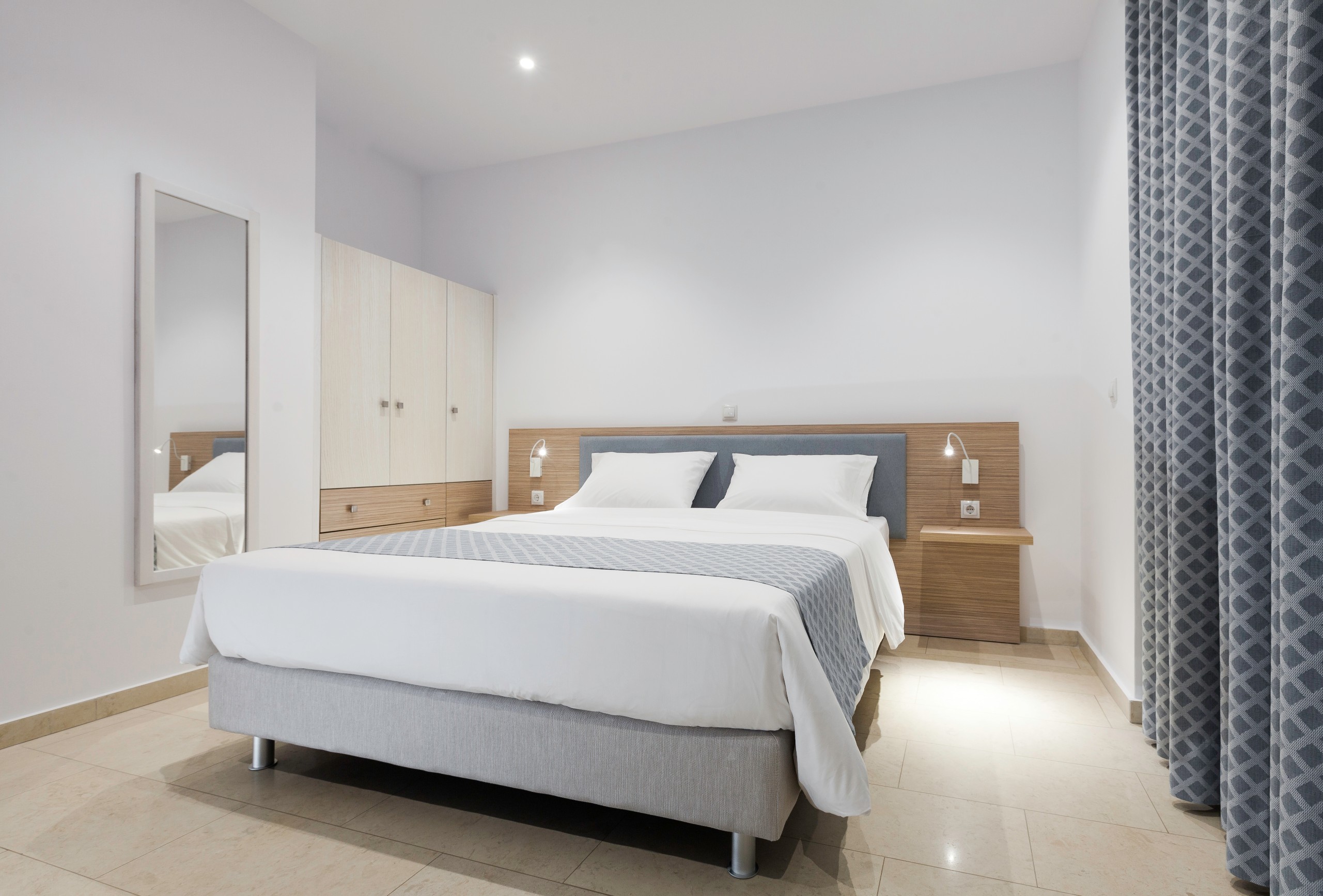 H Hotel Zephyros