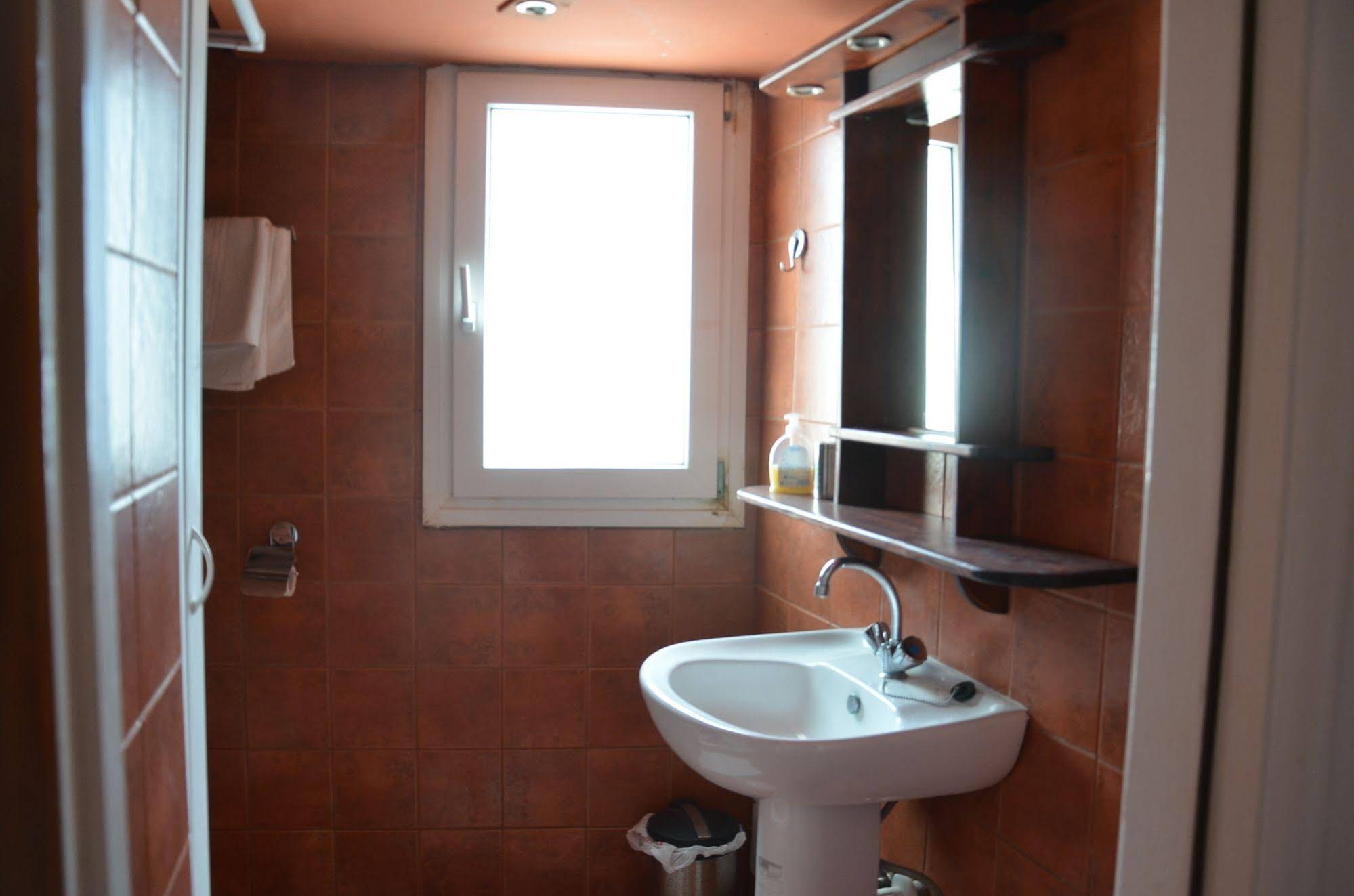 Themis Hotel