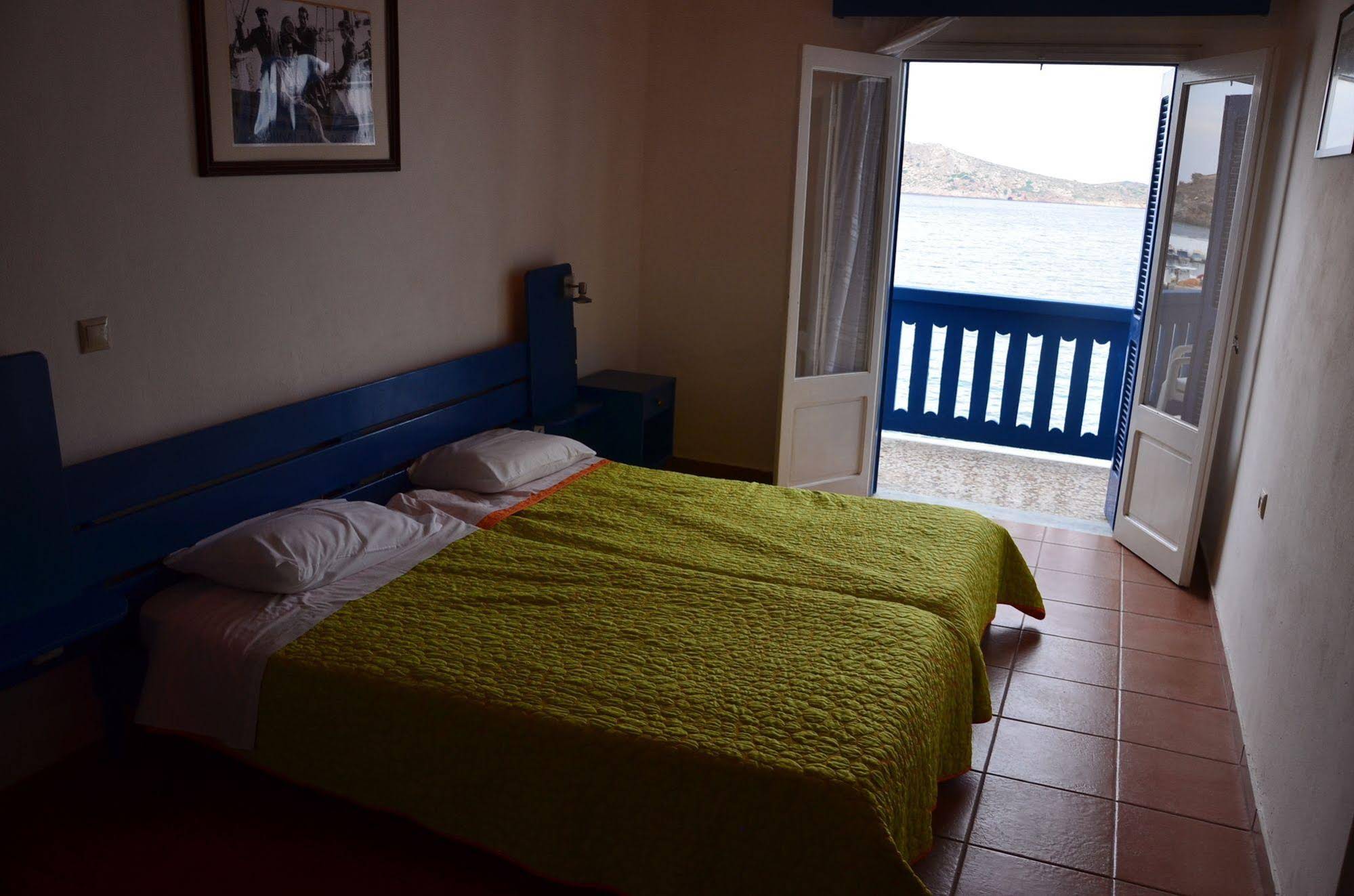 Themis Hotel
