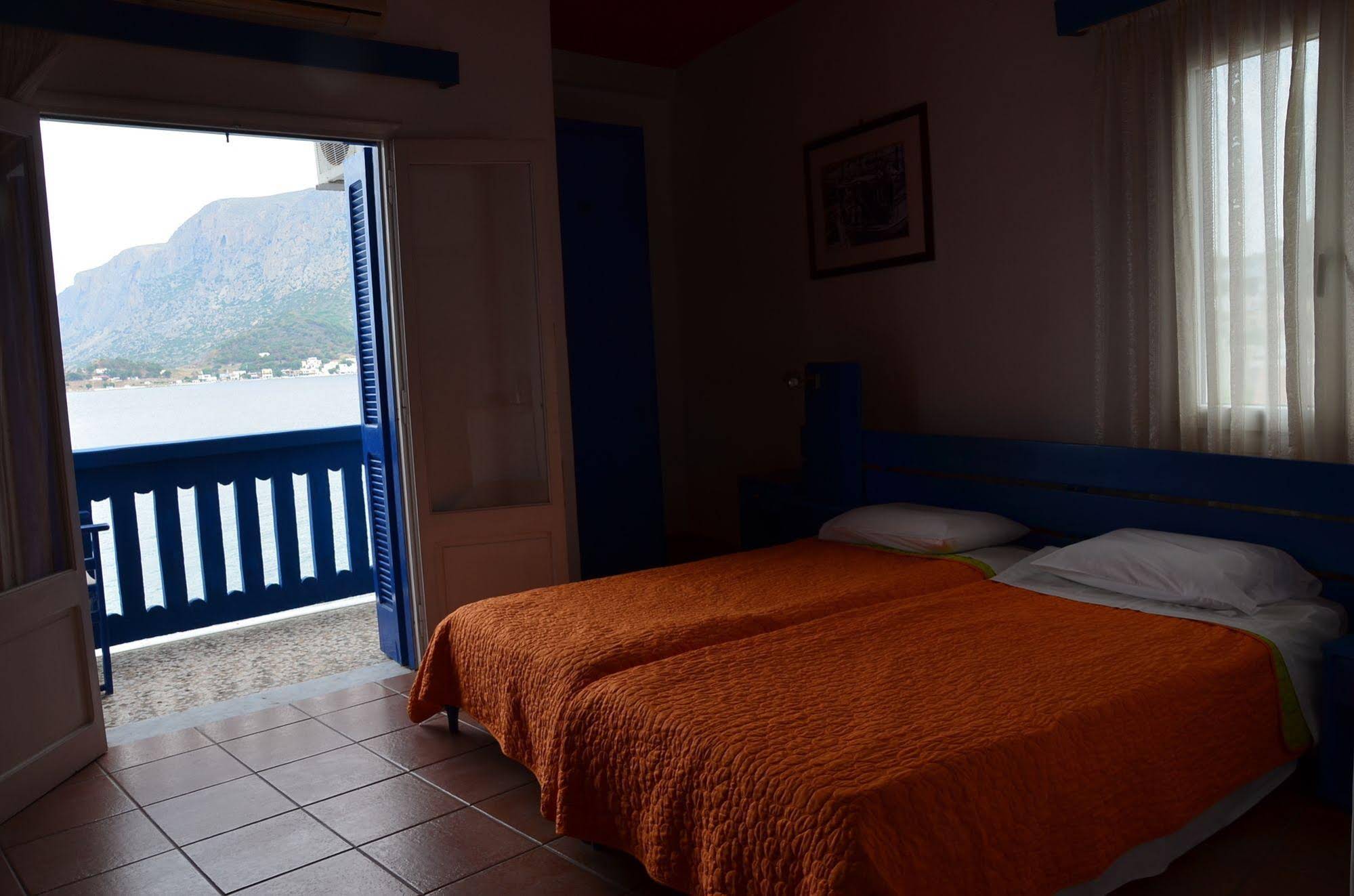 Themis Hotel
