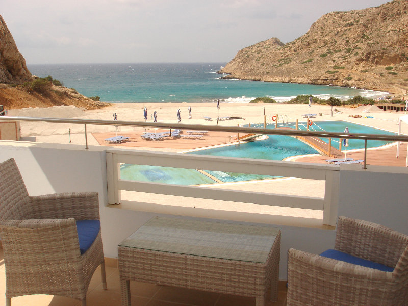 Royal Beach Hotel