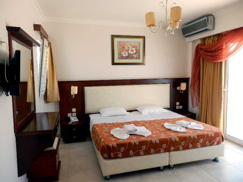 Royal Beach Hotel