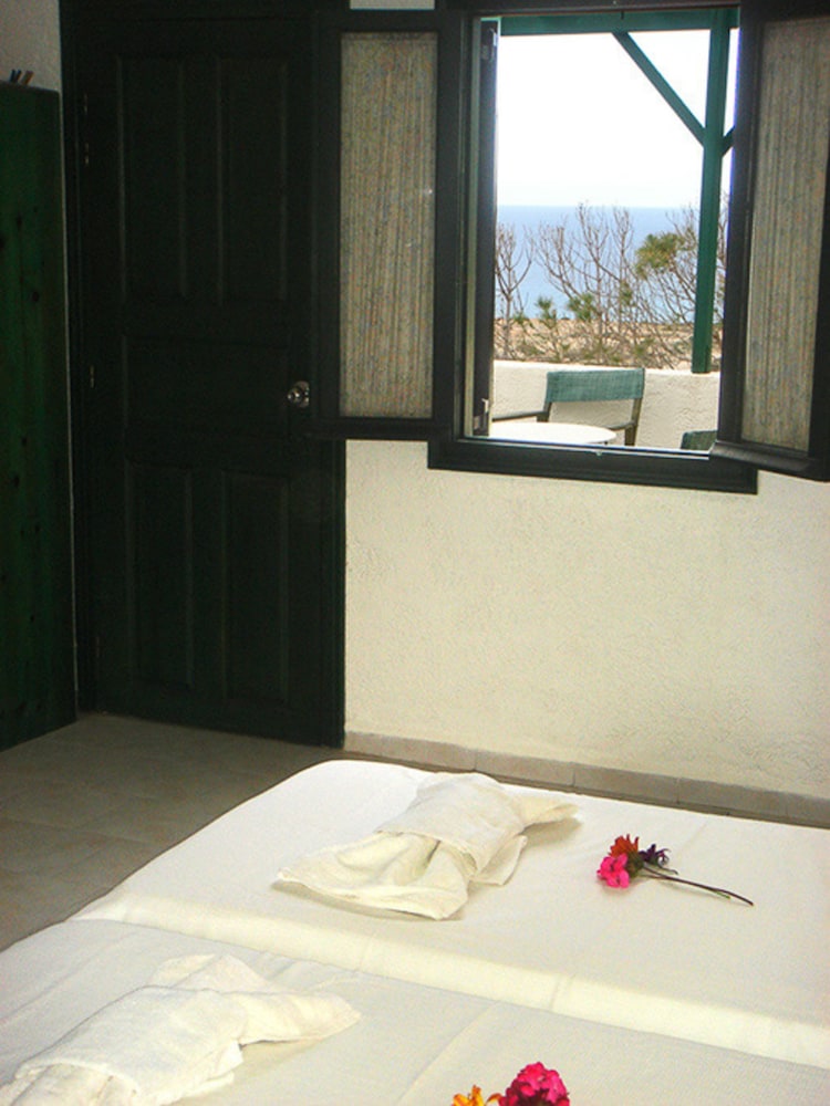 Hotel Finiki View