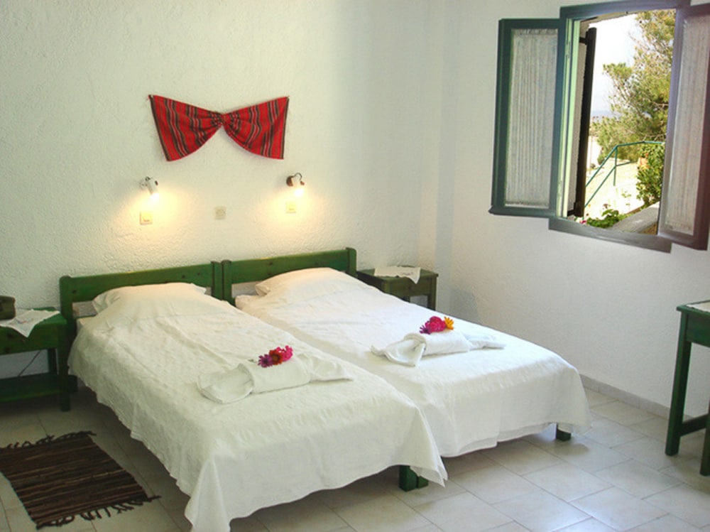 Hotel Finiki View