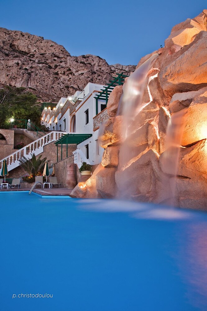 Hotel Finiki View