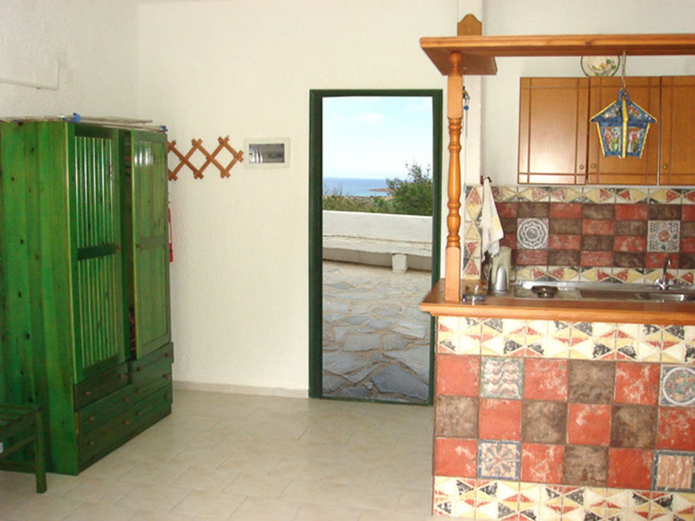 Hotel Finiki View