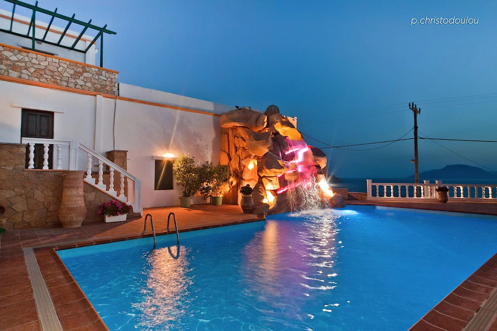 Hotel Finiki View
