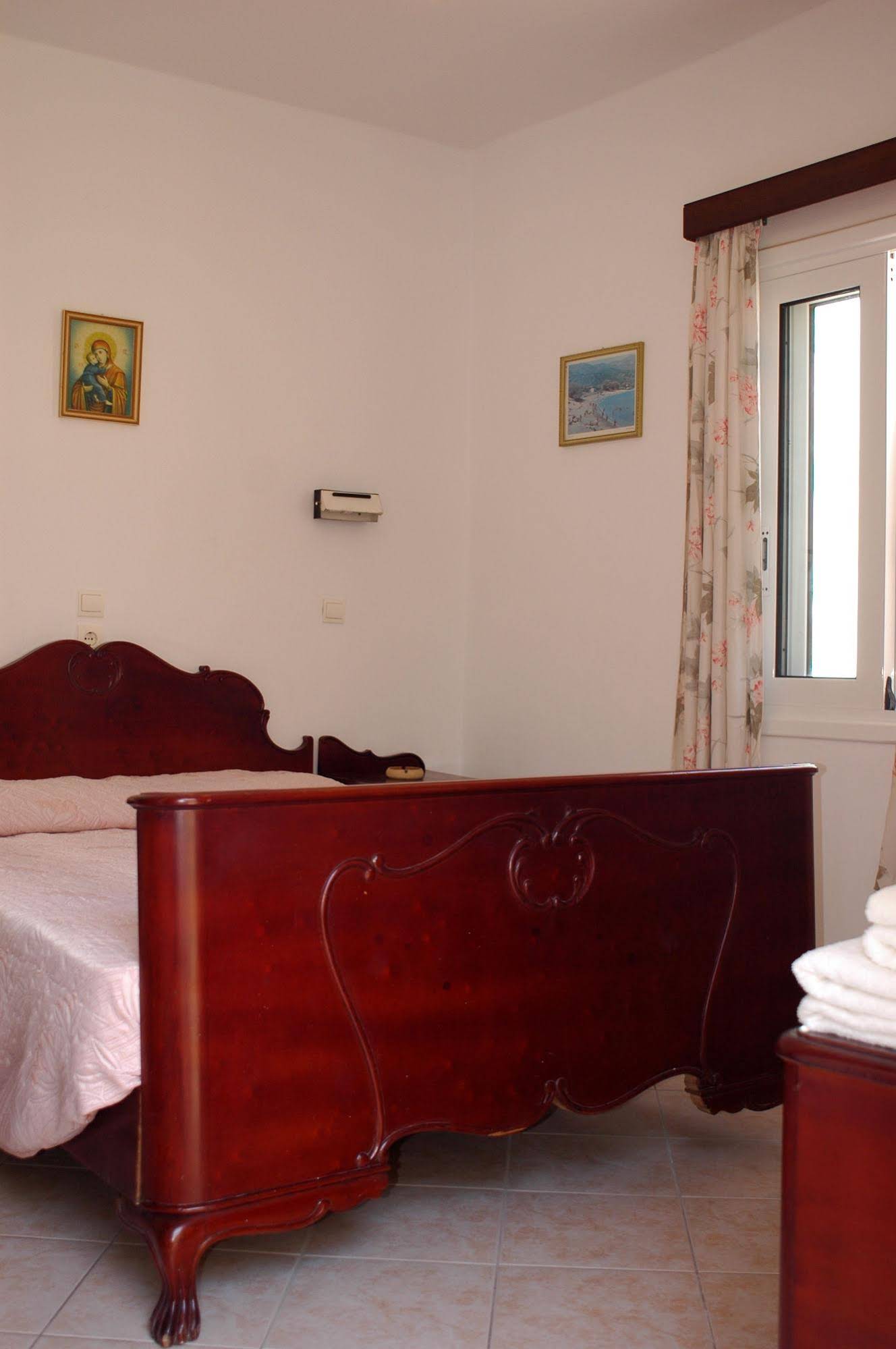 Avra Rooms