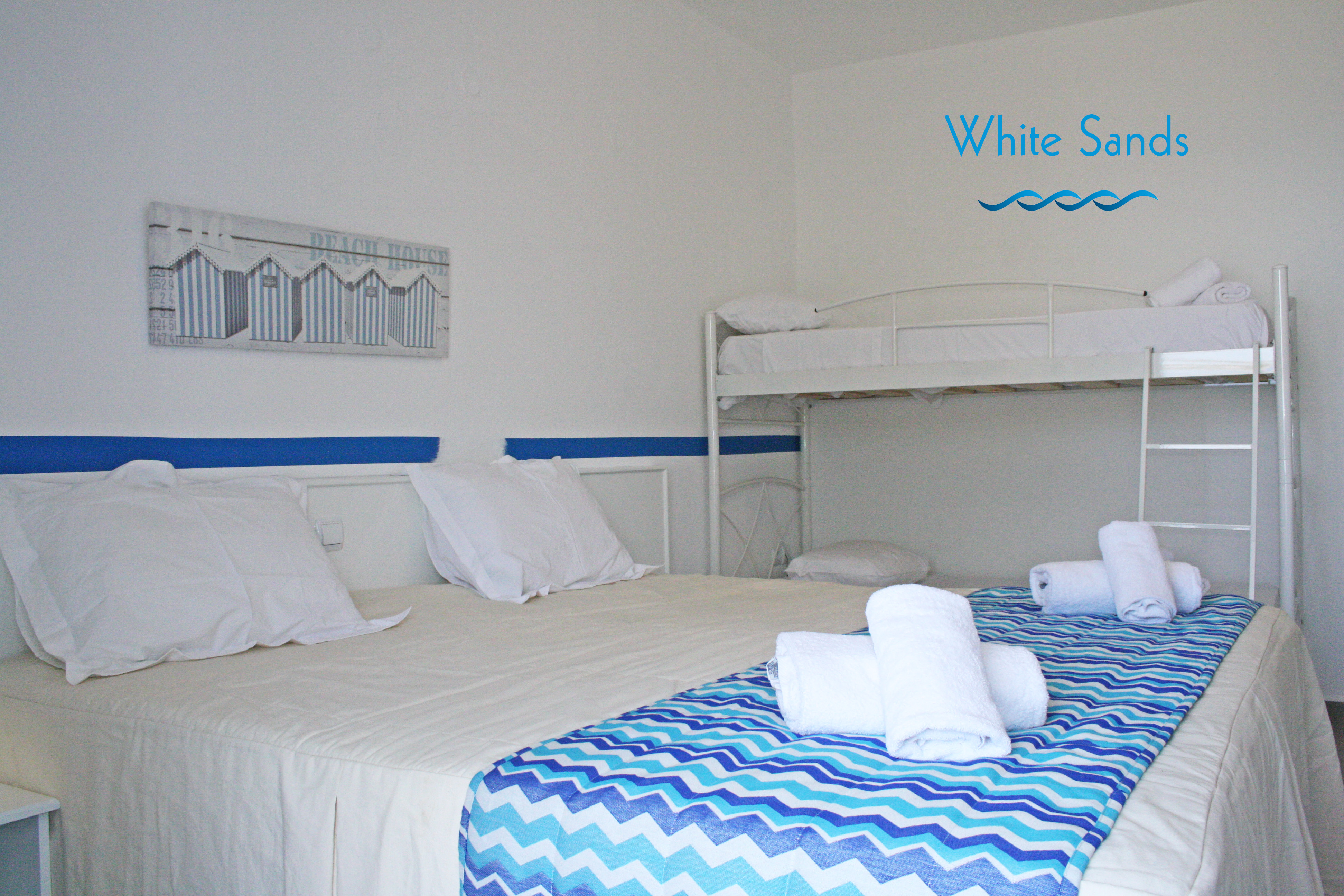 Sarris Hotel