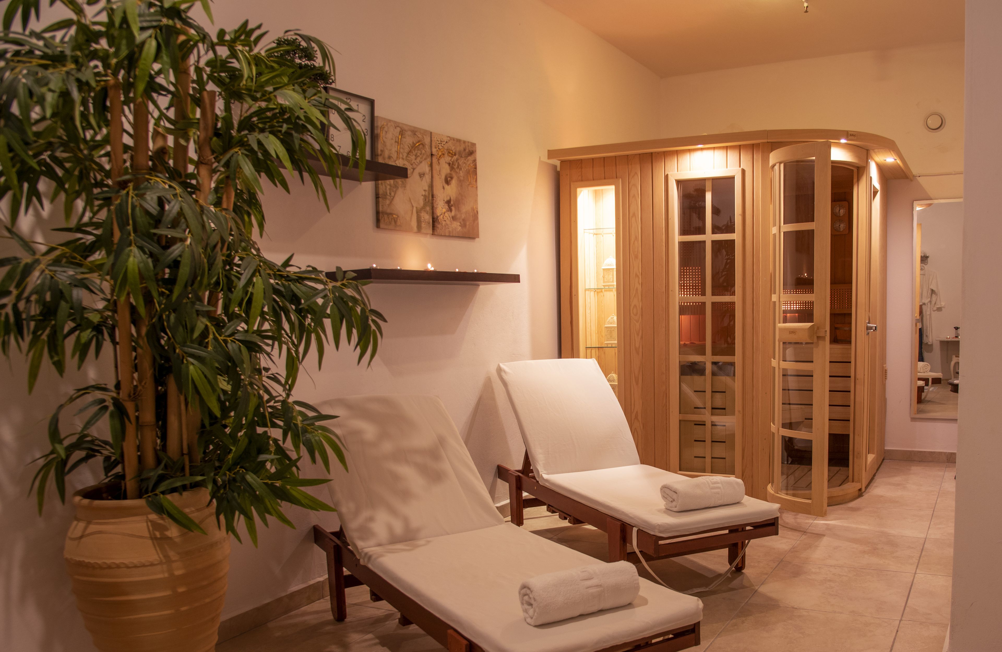 Astron Princess Hotel