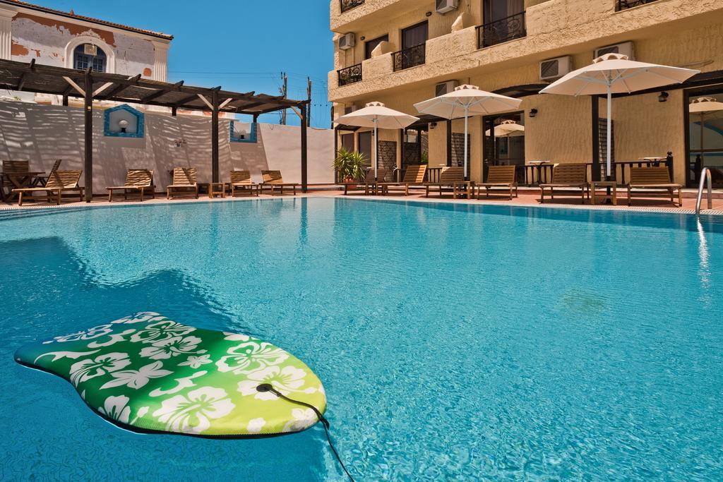Atlantis Hotel