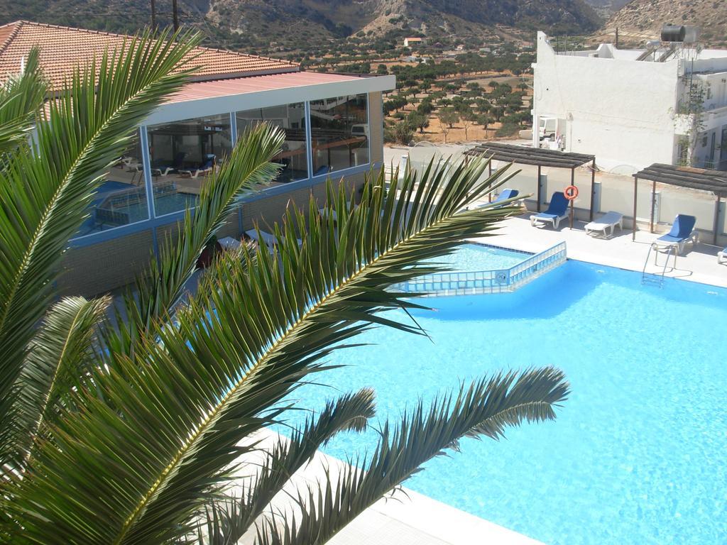 Hotel Seven Stars