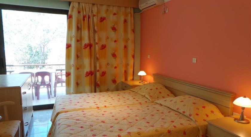 Hotel Seven Stars
