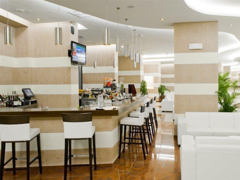 Konstantinos Palace