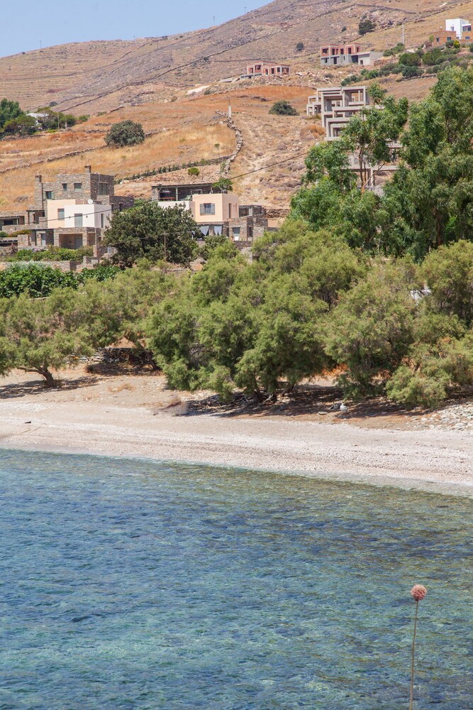 Mare Blu Koundouros