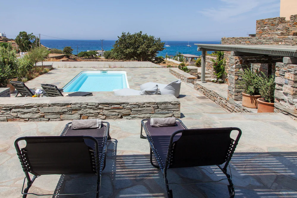 Mare Blu Koundouros