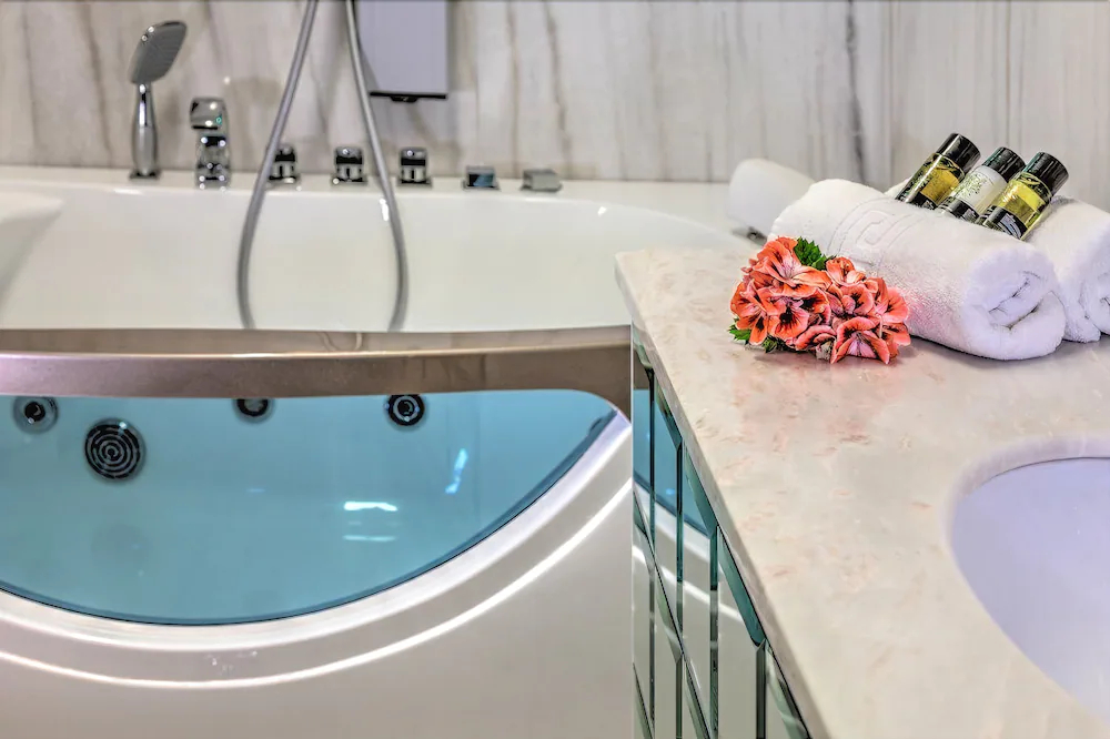 Fiskardonna Luxury Suites
