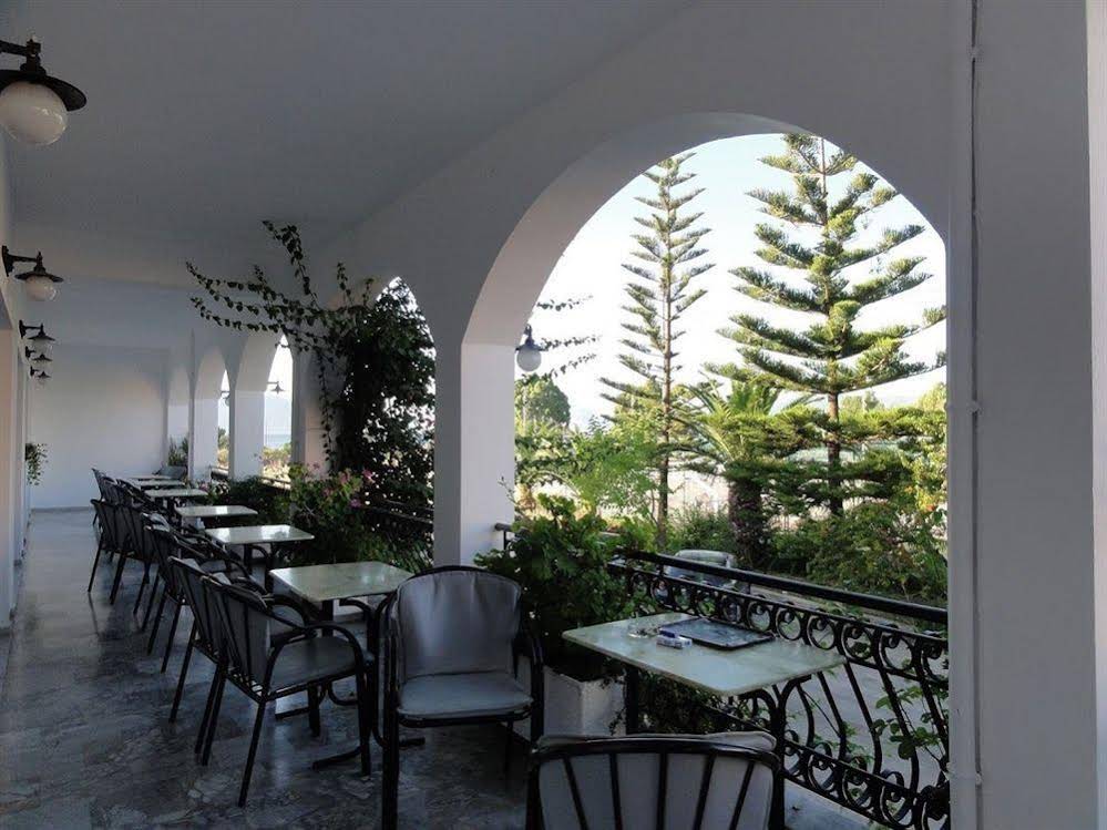 Hotel Athina