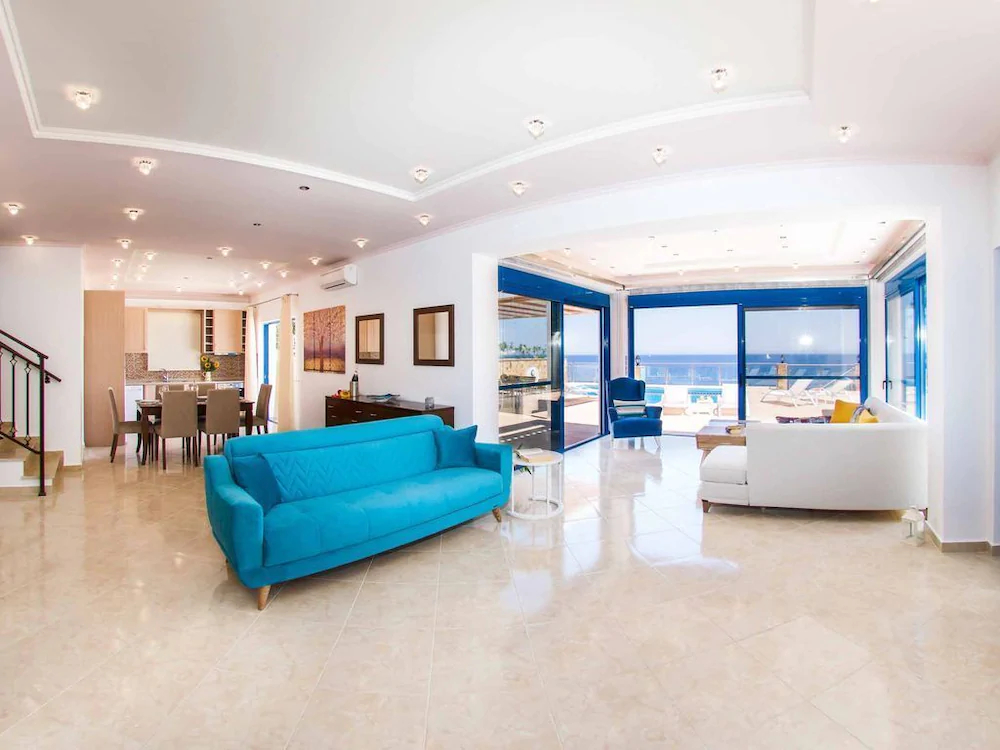 Villa Cyan