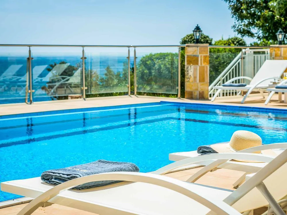 Villa Cyan