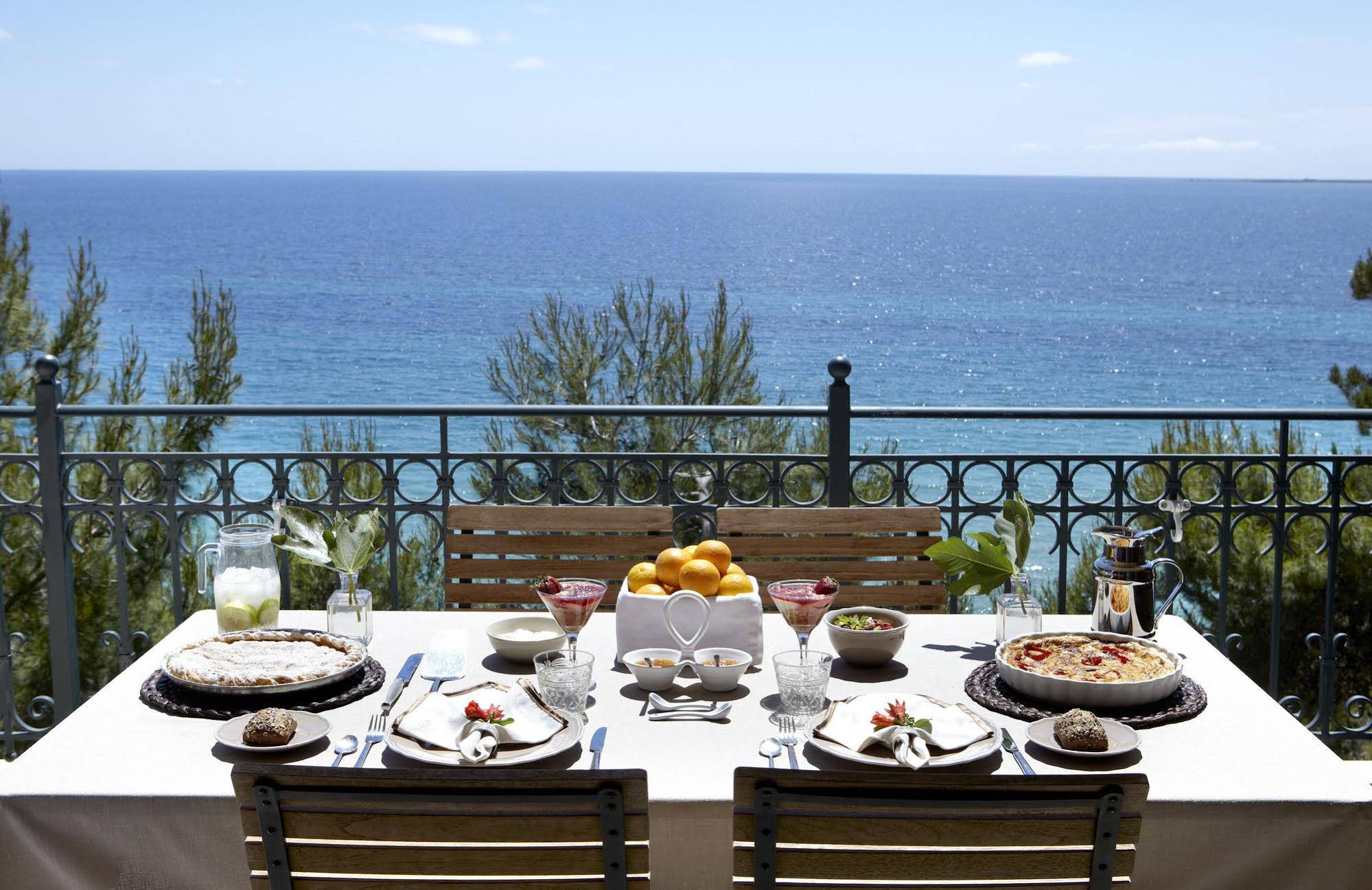 Avra Private Suites