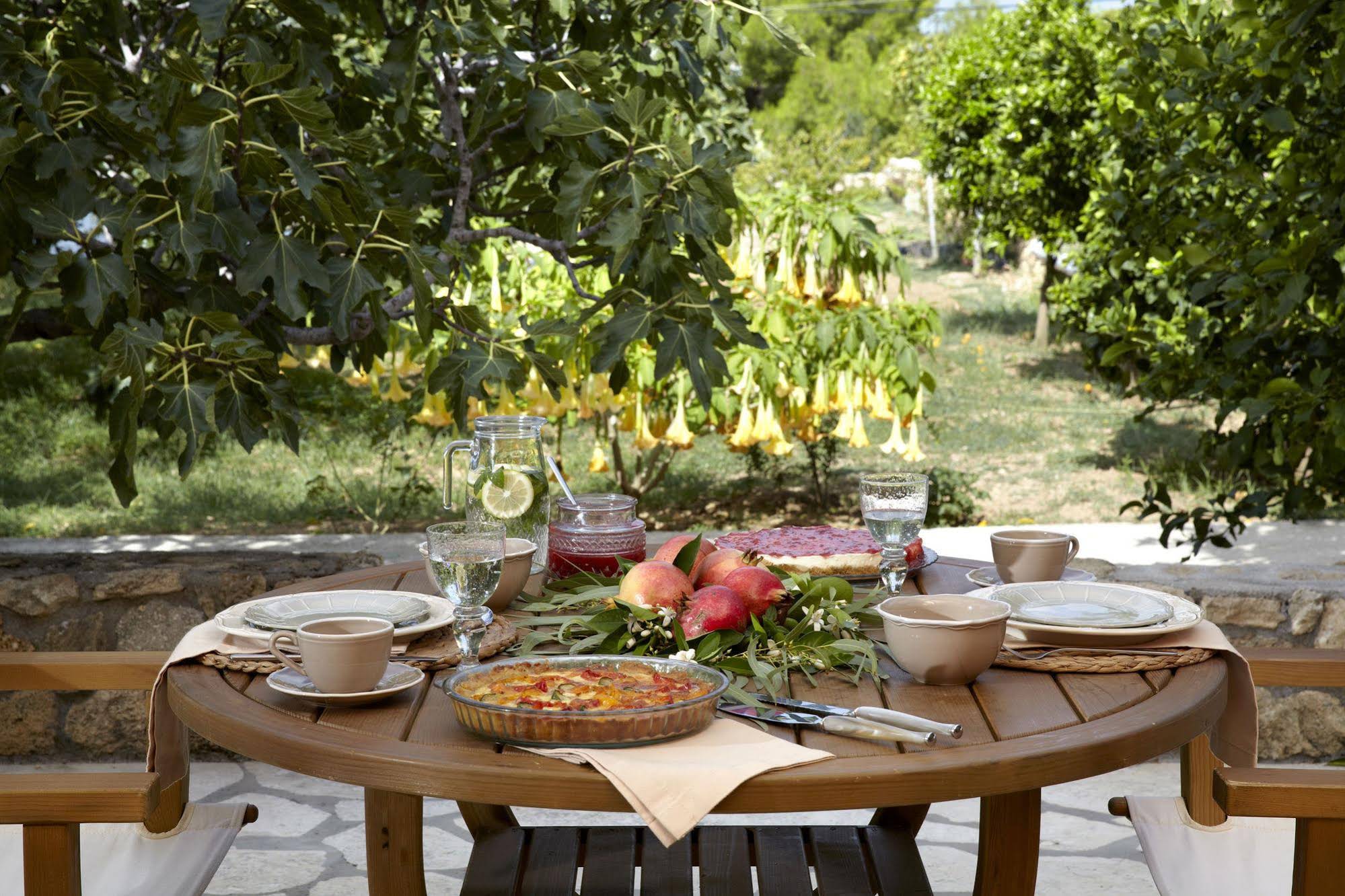Avra Private Suites