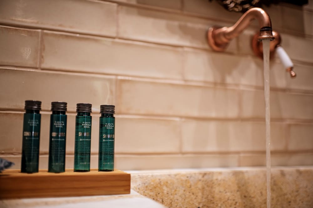 Klaritz Suites