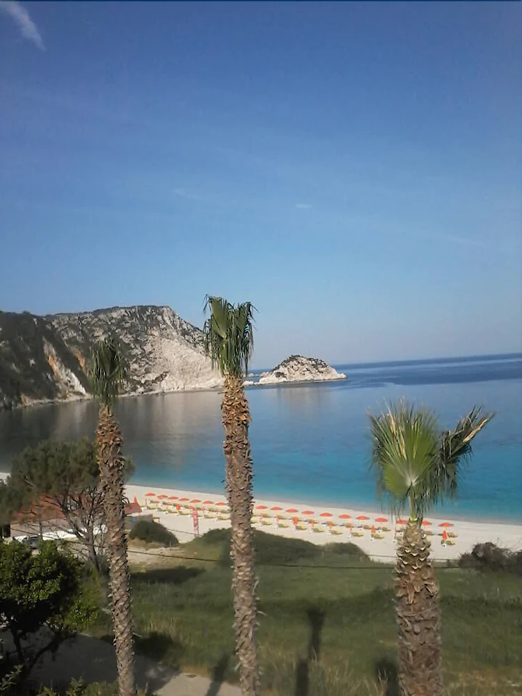 Petani Beach Suites