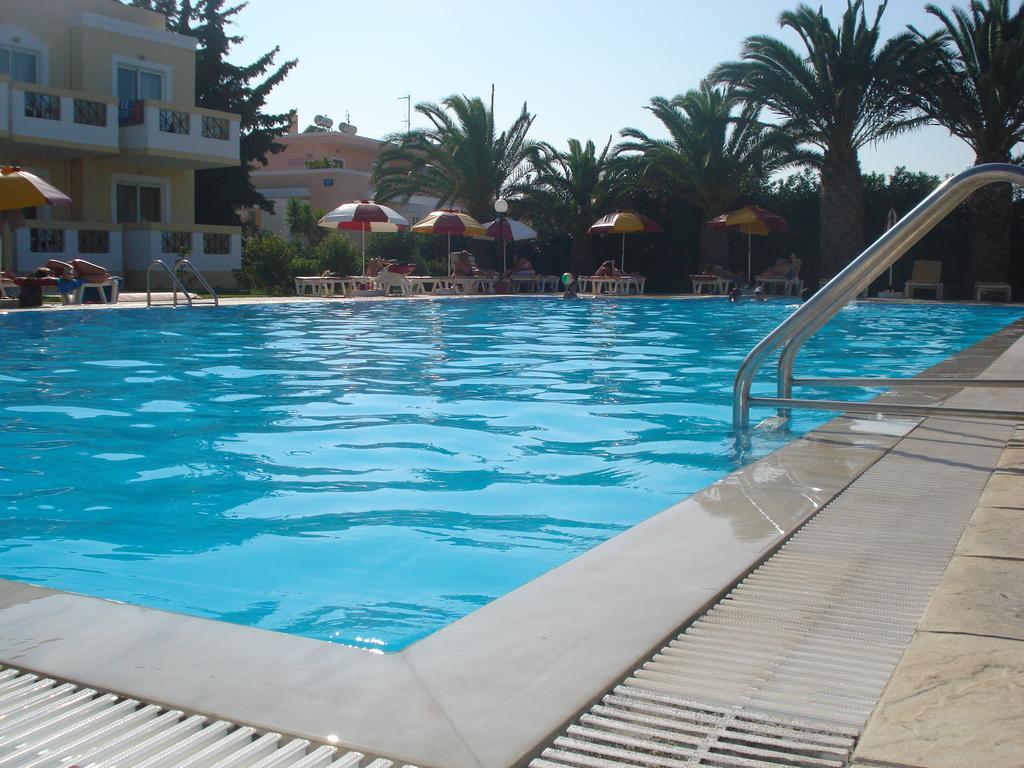 Iris Hotel