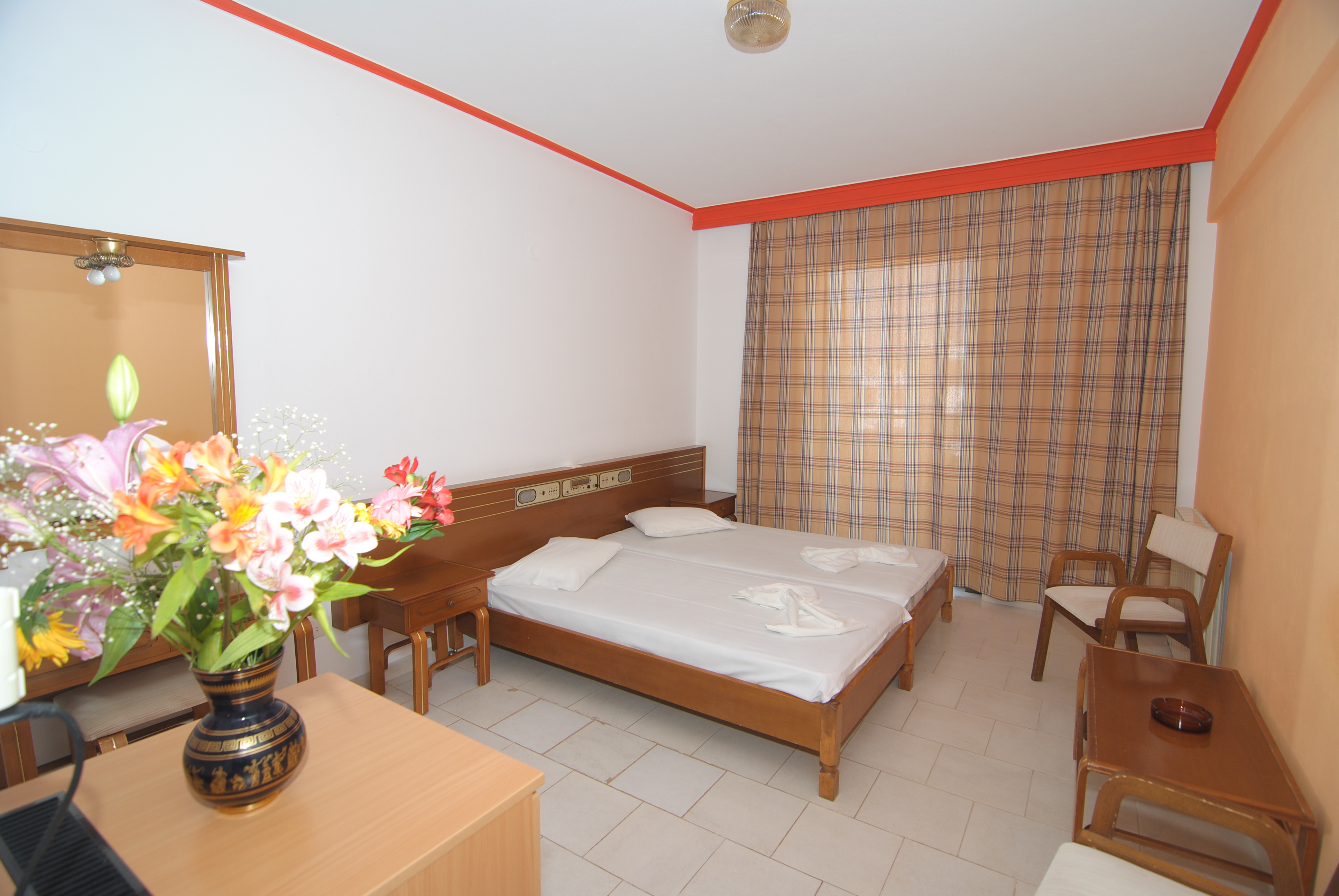 Iris Hotel