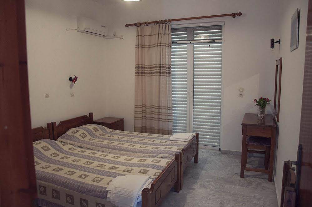 Yiannis Apartments