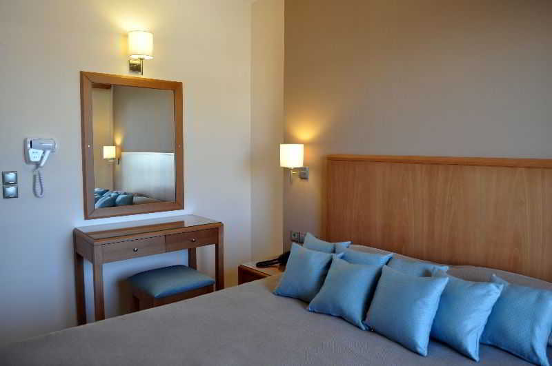 Sandy's Studios & Log-Villas