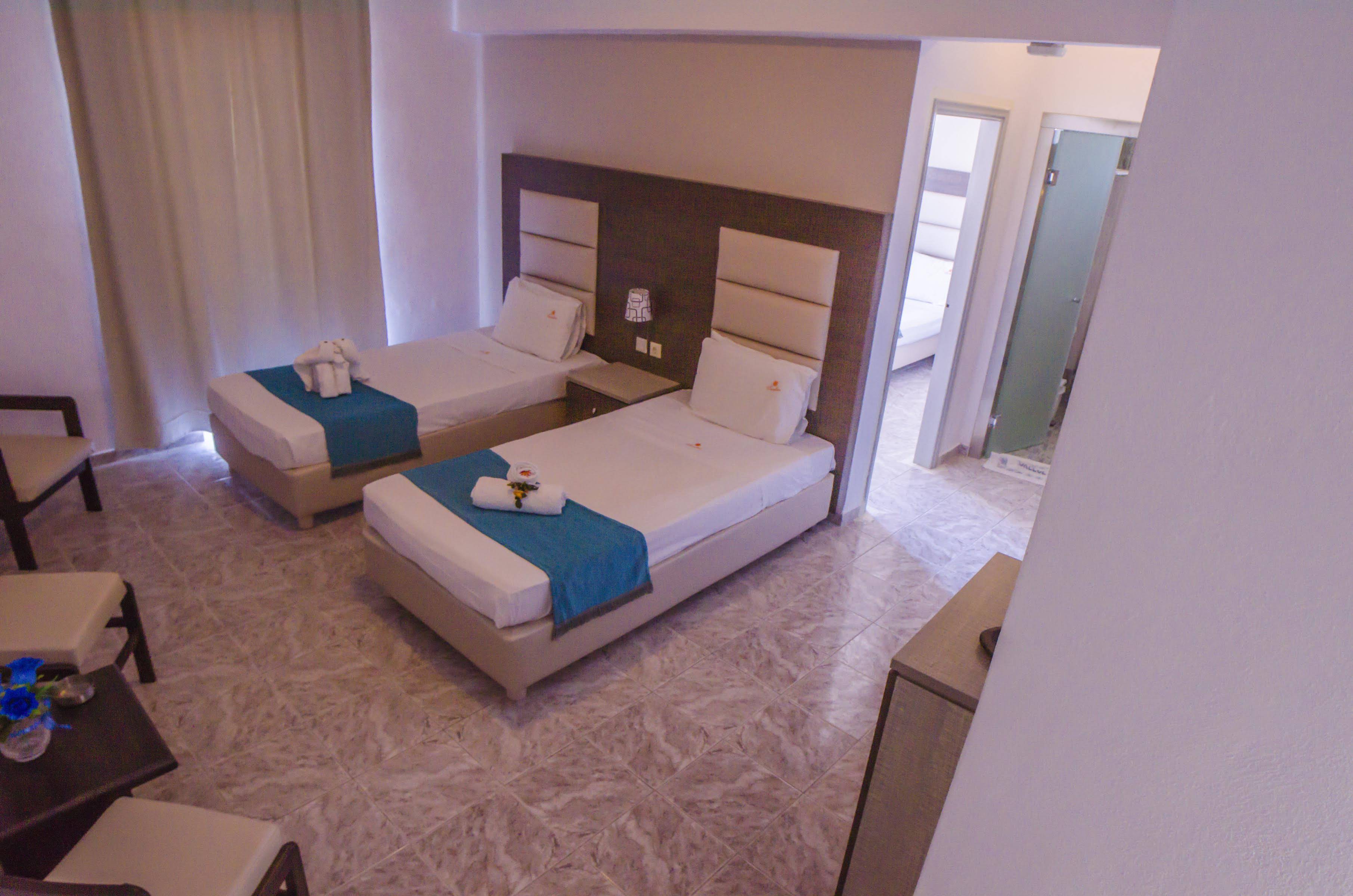 Sunshine Hotel & Apartments